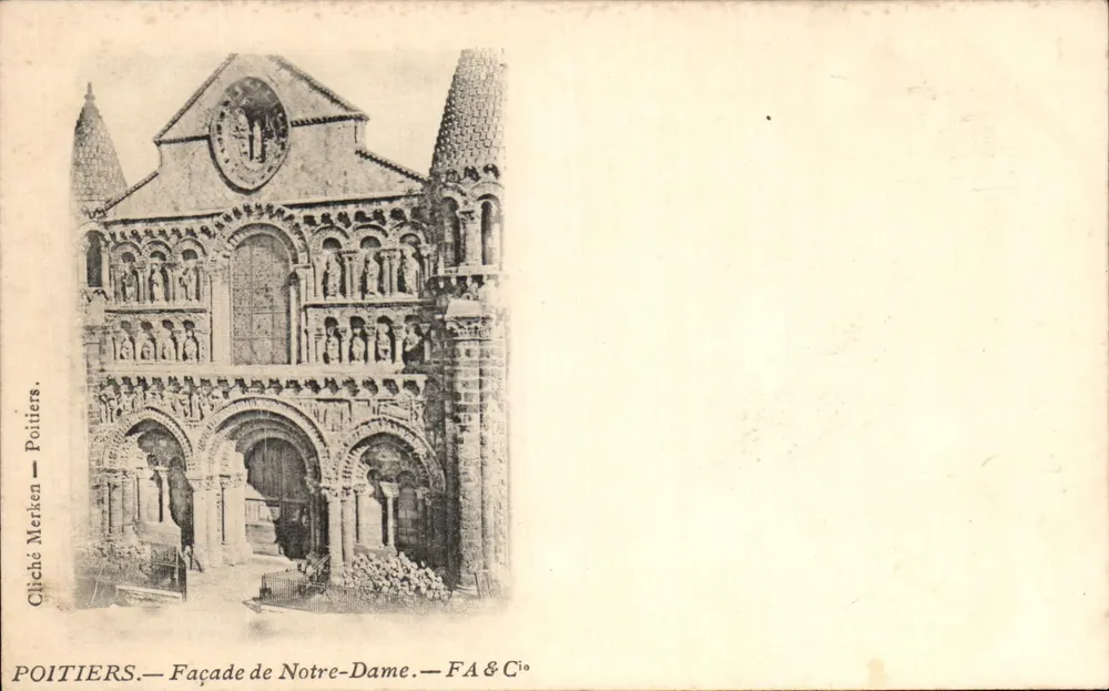 Poitiers — Fachada de Nossa Senhora — Cliché Merken & Cie - Frente