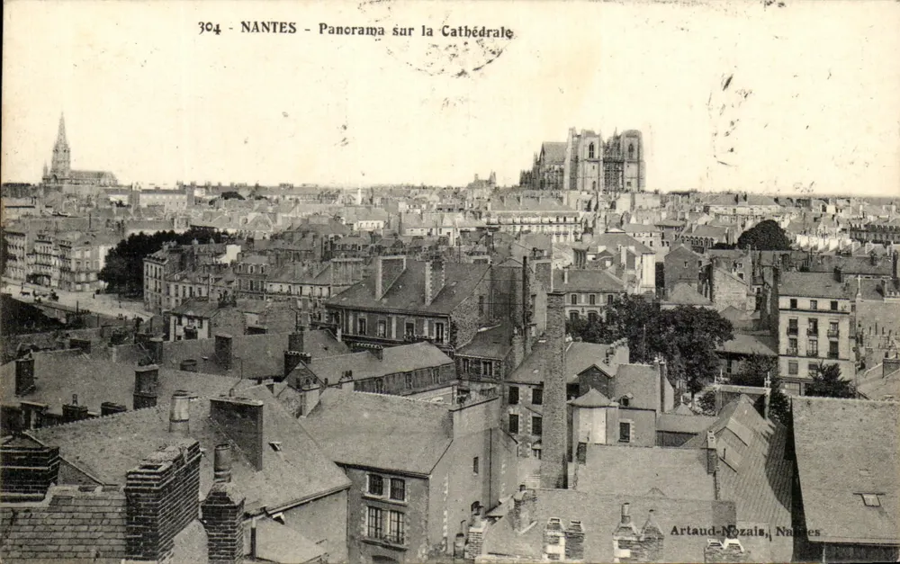 NANTES - Panorama sobre a Catedral — Artaud-Nozais, Nantes, n°304 - Frente