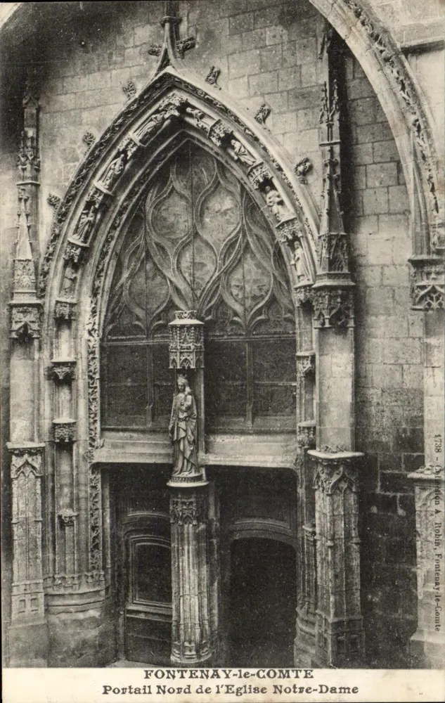 Fontenay-le-Comte — Nordportal der Kirche Notre-Dame — Verlag A. Rolin - Vorderseite