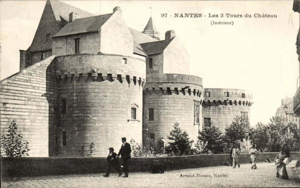 Nantes - As 3 Torres do Castelo — (Interior) — Artaud-Nozais, Nantes - Frente