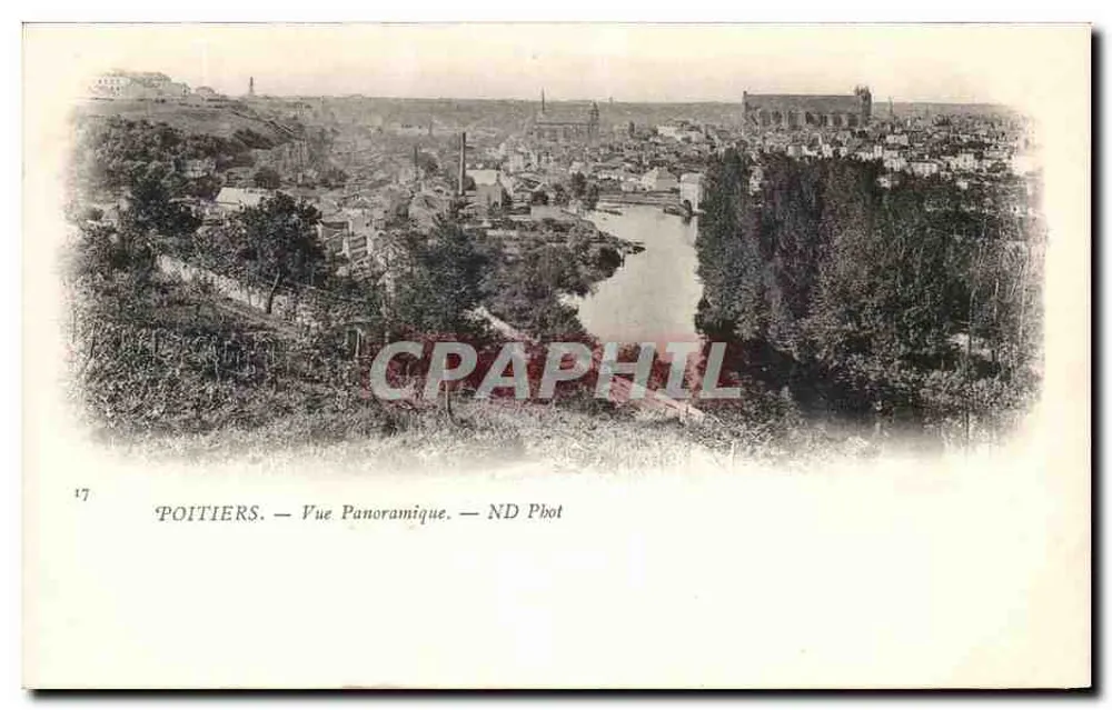 Poitiers — Vista panorâmica — ND Phot - Frente
