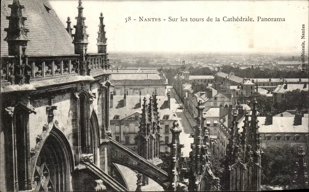 NANTES - Auf den Türmen der Kathedrale. Panorama — Nantes, Nantes-Bois, Serie 58 - Vorderseite