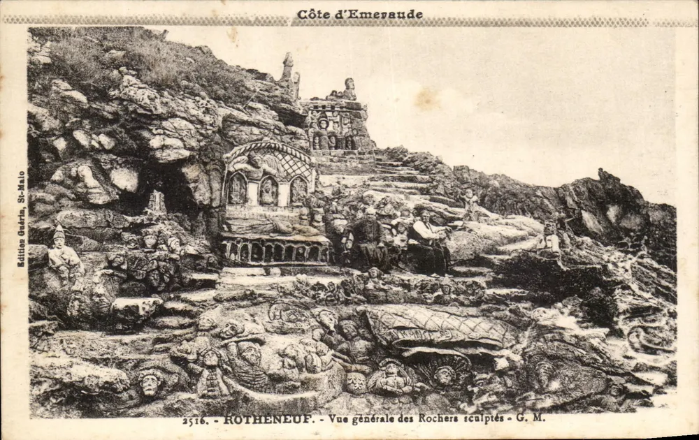 Rotheneuf — Vista geral dos Rochos Esculpidos — Edição G. M. n° 2516 - Frente