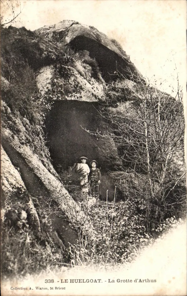 Le Huelgoat - Die Grotte d'Arthus — Sammlung A. Waron, St Brieuc, n° 338 - Vorderseite
