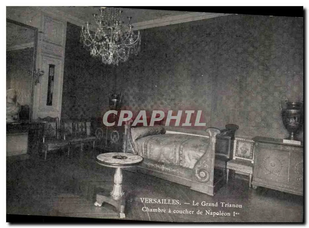 Versailles — Le Grand Trianon. Schlafzimmer von Napoleon I. - Vorderseite