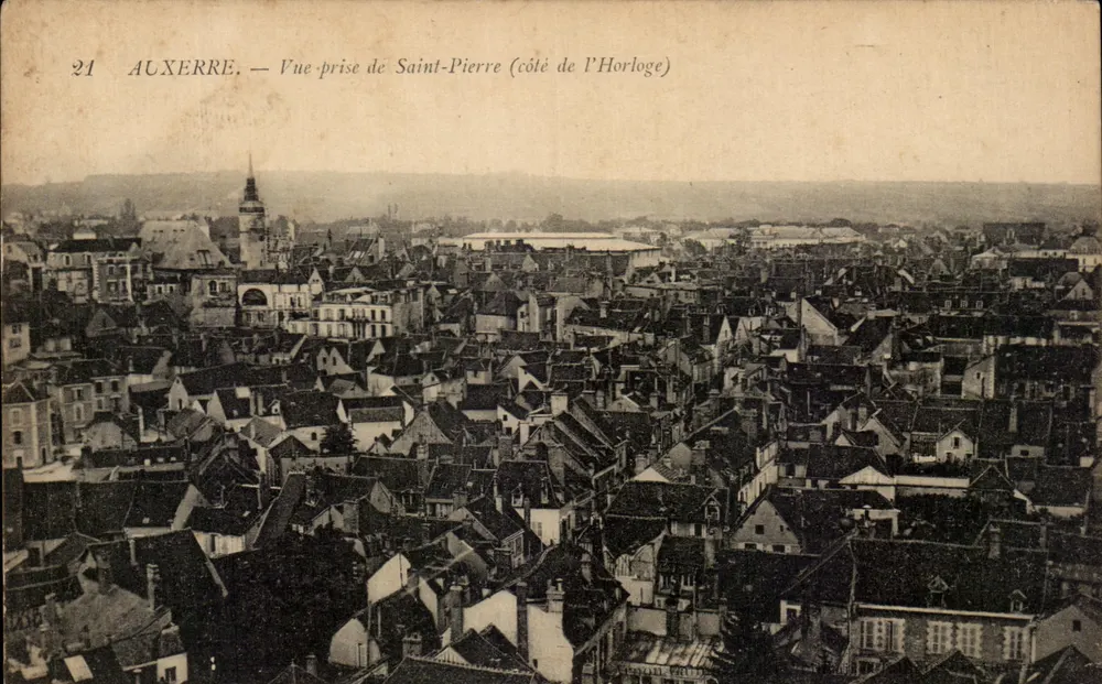 Auxerre — Ansicht von Saint-Pierre (Seite der Uhr) — unbekannter Verleger, Nr. 21 - Vorderseite