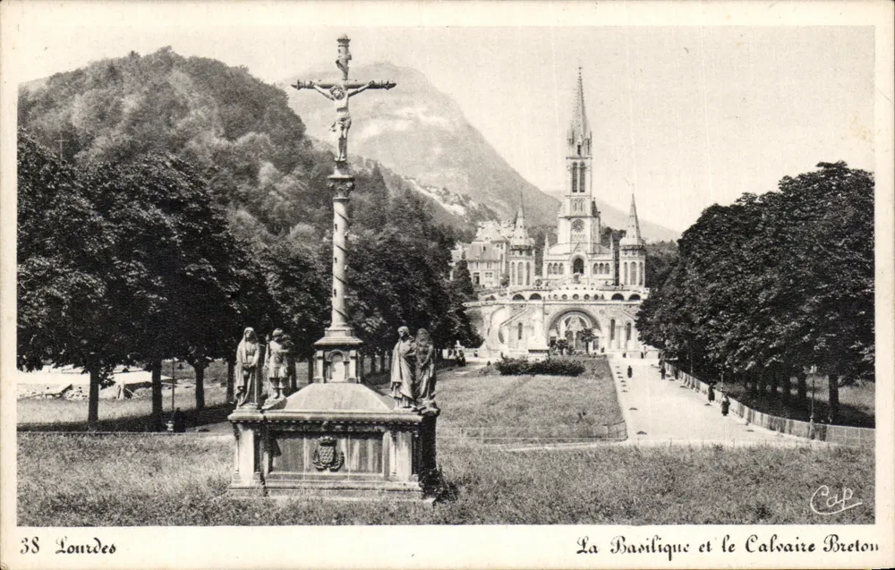 Lourdes — Die Basilika und der Bretonische Calvarienberg — Cap - Vorderseite