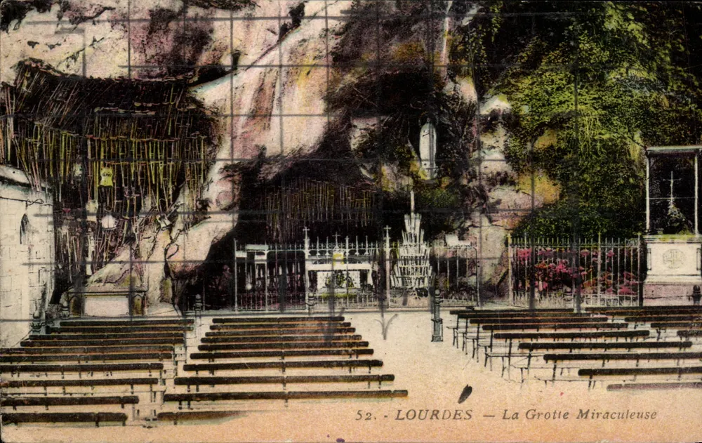LOURDES — La Grotte Miraculeuse — Édition photo Laurence - Frente