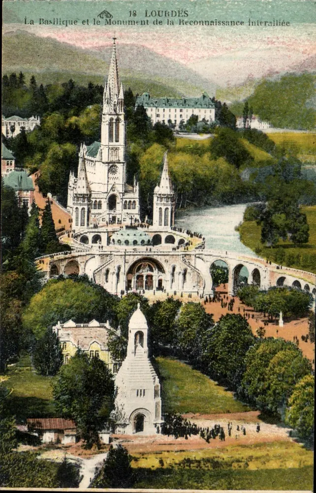 Lourdes — Die Basilika und das Denkmal der interalliierten Erkenntnis — Almanach der 'Pho-Graphiques' Straßburg - Vorderseite