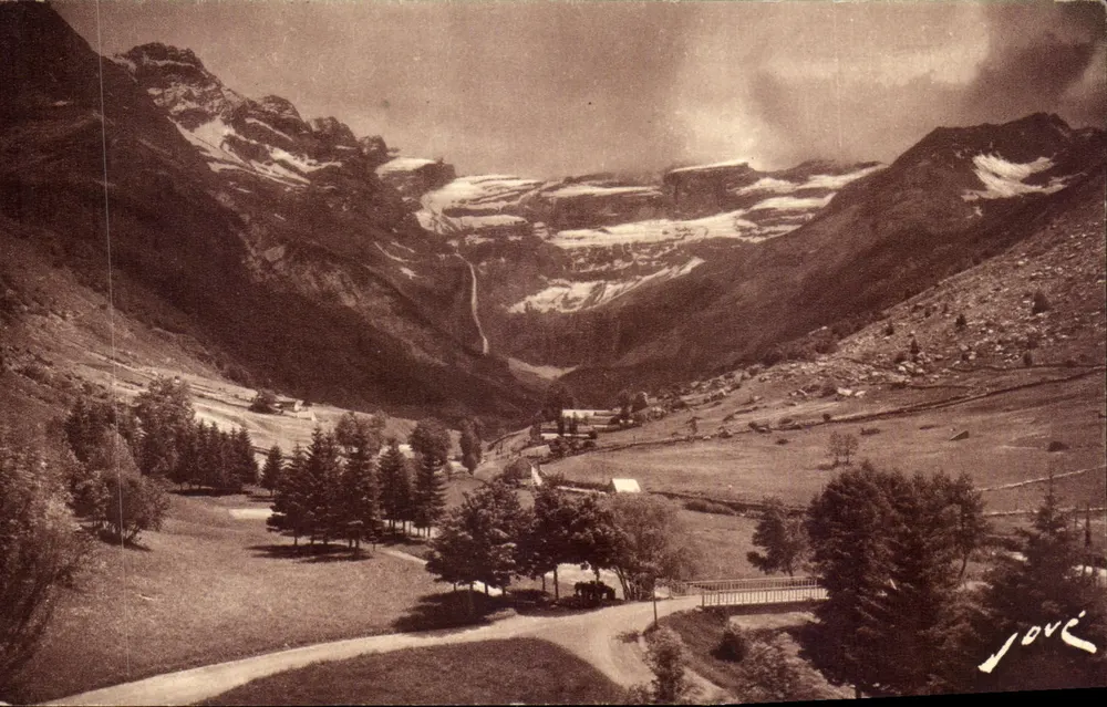 Gavarnie — Panoramablick auf die Schlucht und das Tal — Éditions Jové, Pau - Vorderseite