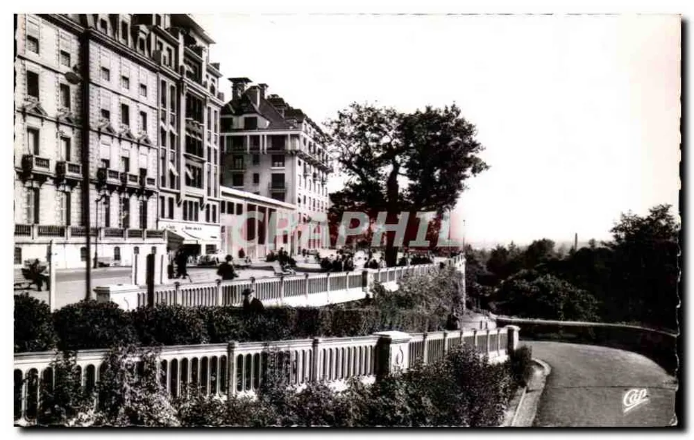 Pau - Boulevard des Pyrénées e as Rampas — C.A.P. - Paris, n°130 - Frente