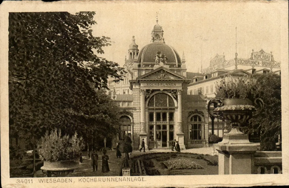 Wiesbaden, Kochbrunnenanlage — editor Kunpfahl & Co. (Nr. 34011) - Frente