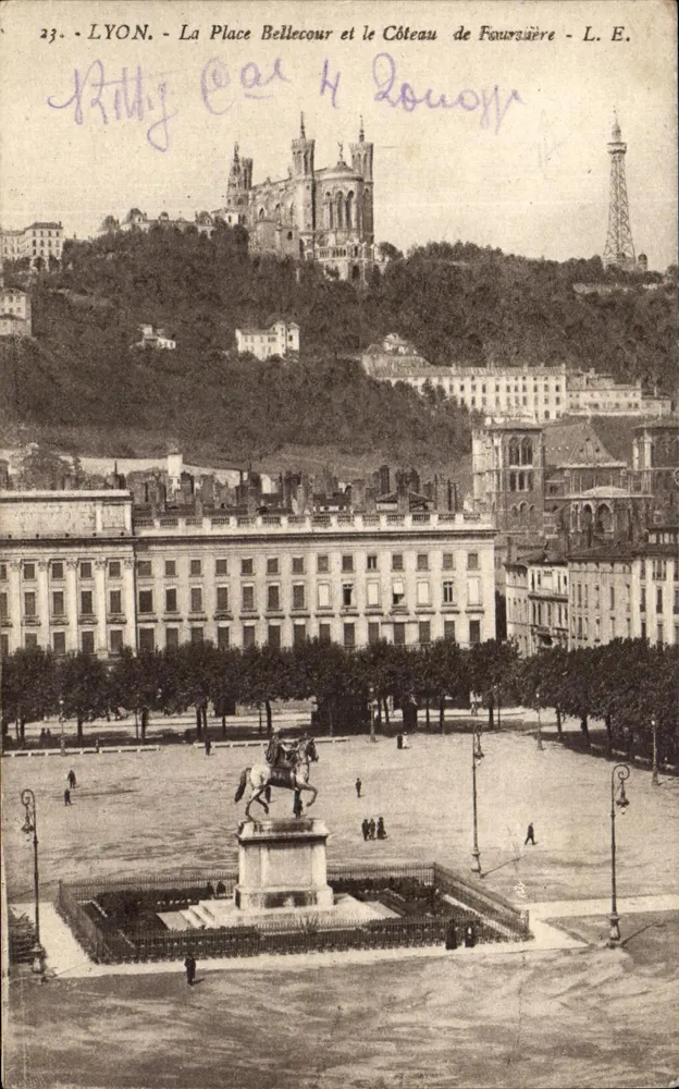 LYON - La Place Bellecour und der Côteau de Fourvière - L. E. - Vorderseite