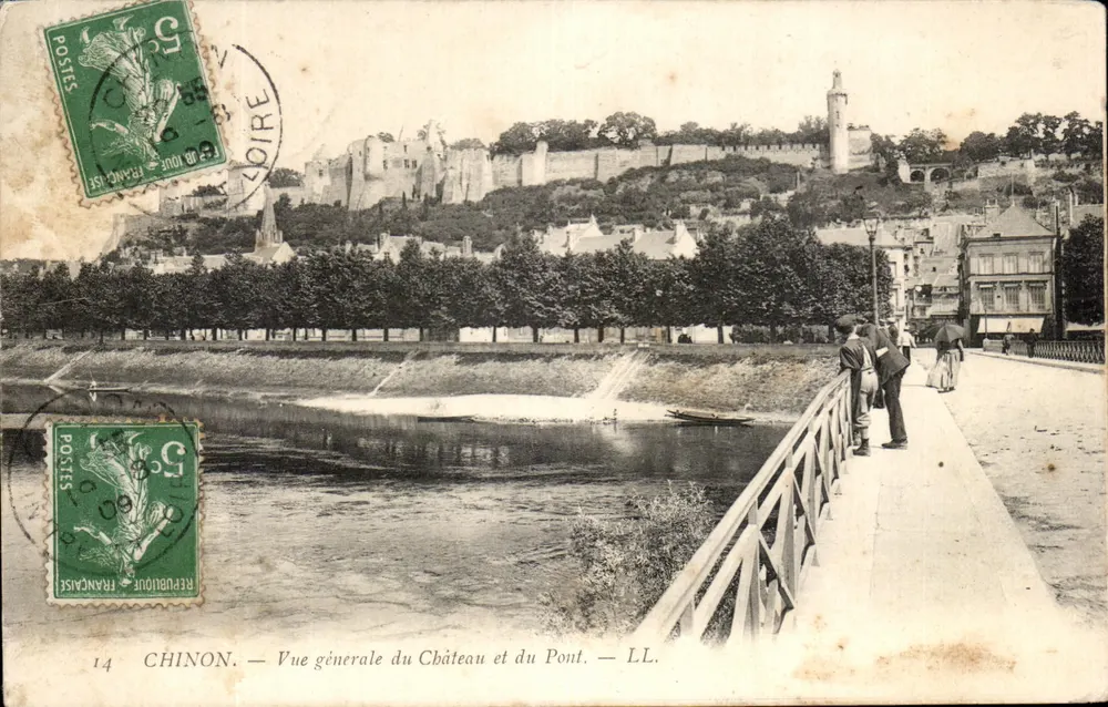 Chinon — Allgemeiner Blick auf den Schloss und die Brücke — LL. - Vorderseite