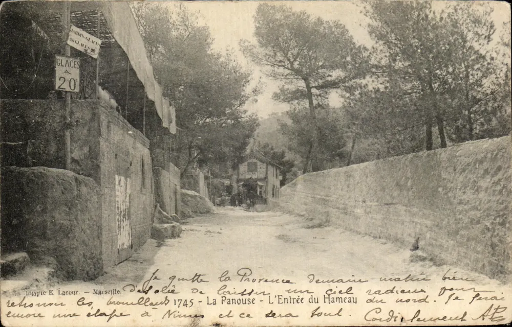 La Panouse - De ingang van het Noordelijke Hameau — Jotypie E. Lecour, Marseille - Voorkant