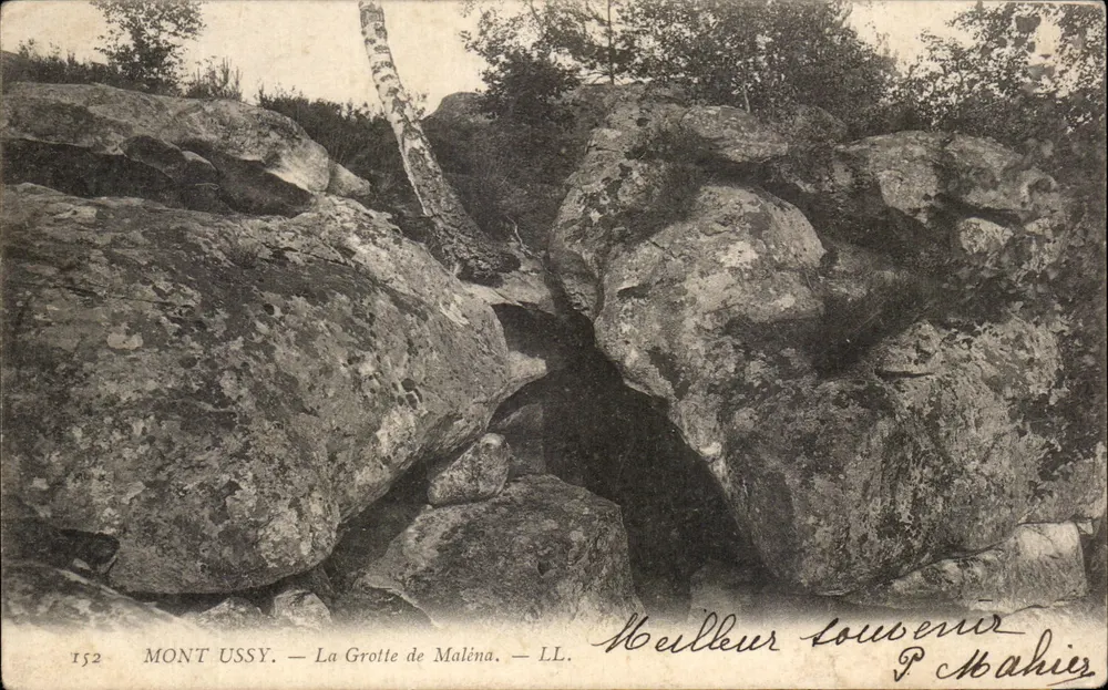 Mont Ussy — La Grotte de Maléna — P. Mahies - Frente