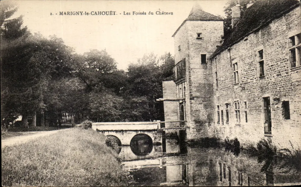 Marigny-le-Cahouët — Die Gräben des Schlosses — E. Clerc-Darcy, Buchhändler-Fotograf, Semur - Vorderseite