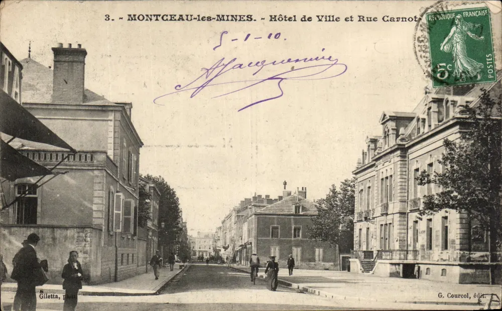 Montceau-les-Mines — Rathaus und Rue Carnot — G. Courcel, Verlag - Vorderseite