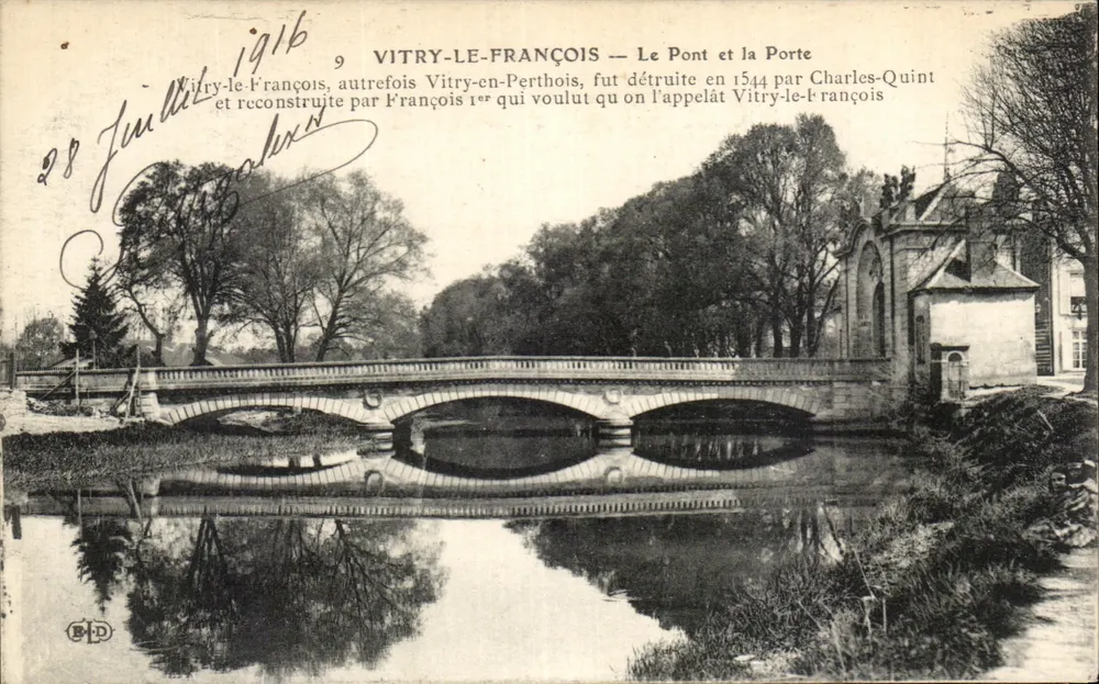 VITRY-LE-FRANÇOIS — Die Brücke und das Tor — Verleger E.P.D. Nr. 9 - Vorderseite