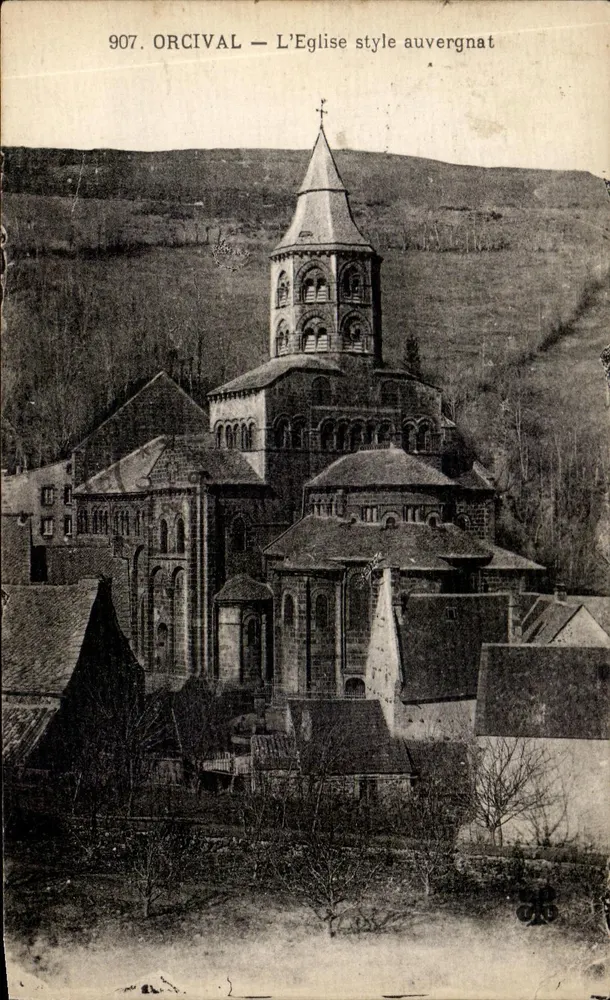 Orcival — La Iglesia estilo auvergnat — Editor desconocido, n° 907 - Anverso