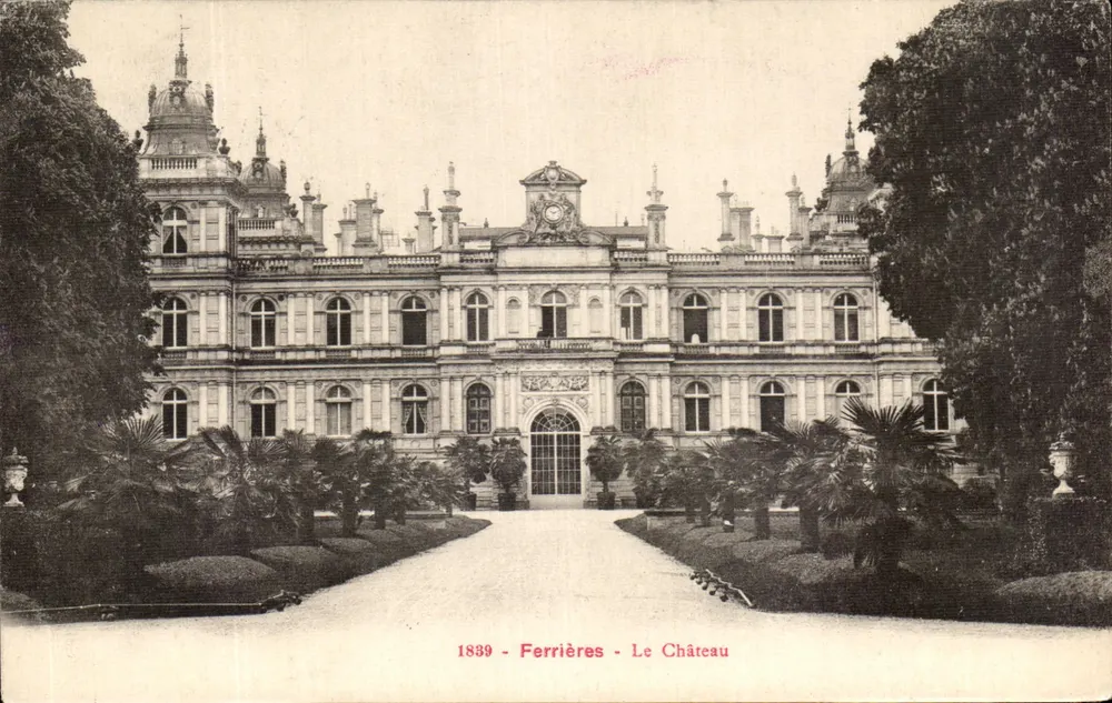 Ferrières - O Castelo — 1889 — Editor A. Bop & Filippa, Châteauroux - Frente