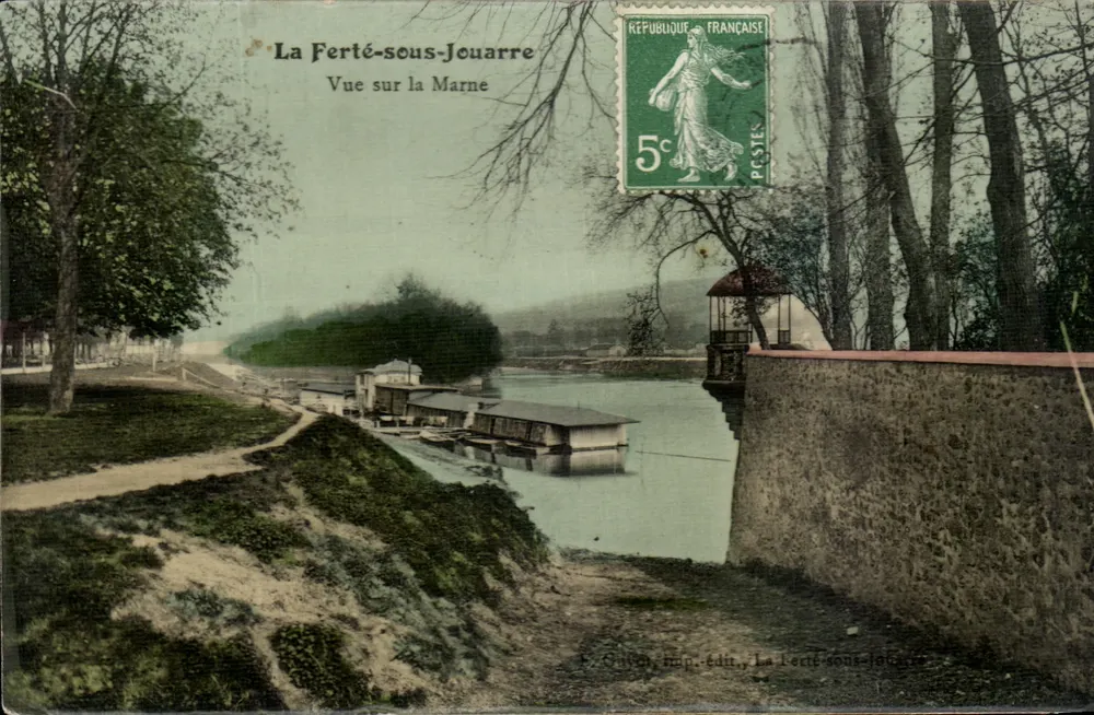 La Ferté-sous-Jouarre — Ansicht über die Marne — E. Olivier, Druckerei, La Ferté-sous-Jouarre - Vorderseite