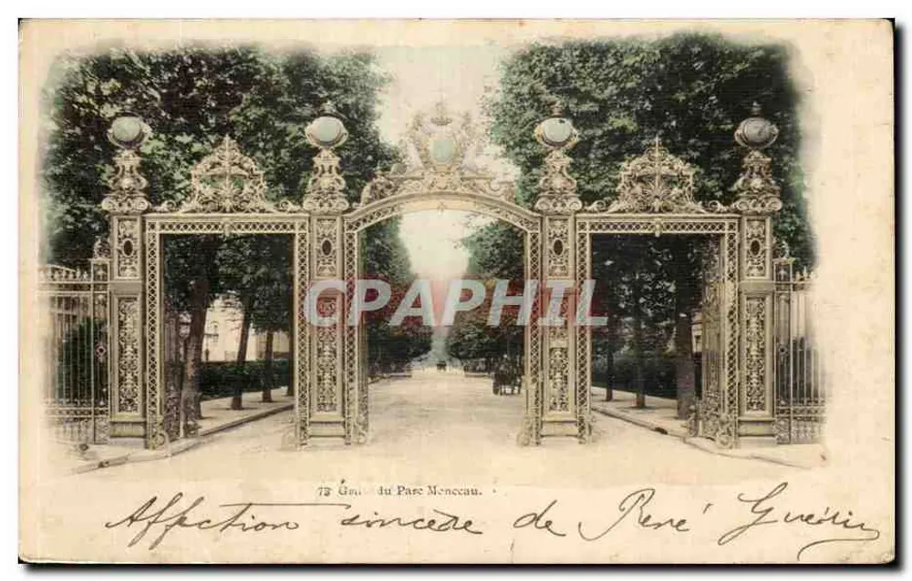 Portail du Parc Monceau — entrée ornée de ferronnerie et de colonnes à sphères — éditeur imprimeur non visible, n° de série non lisible - Frente