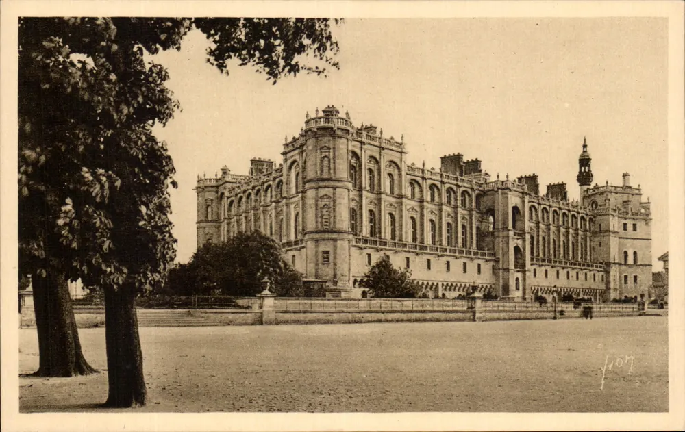 St-Germain-en-Laye — O Castelo — Vista Geral — Les Éditions d'Art Français - Frente