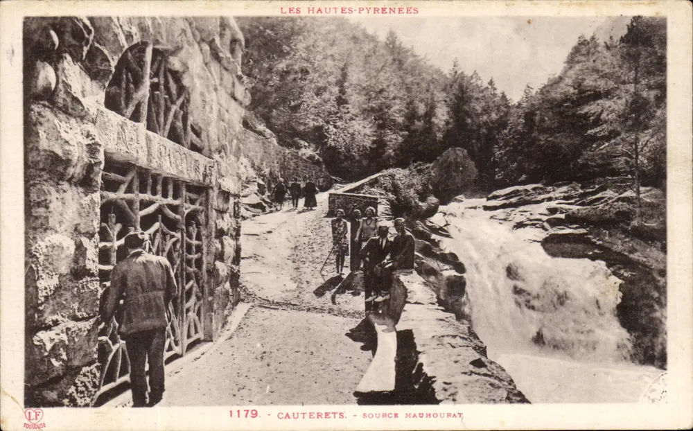 Cauterets - Fonte Maubourat — As Altas-Pirineus — Photosystyle Labouche - Toulouse, n°1179 - Frente
