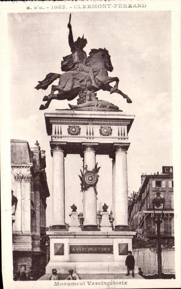 Monumento Vercingétorix — Clermont-Ferrand — G. D'O. - 1083 - Frente