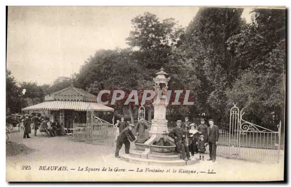 Beauvais — Square de la Gare — Die Fontäne und der Kiosk — Lévy Frères - Vorderseite