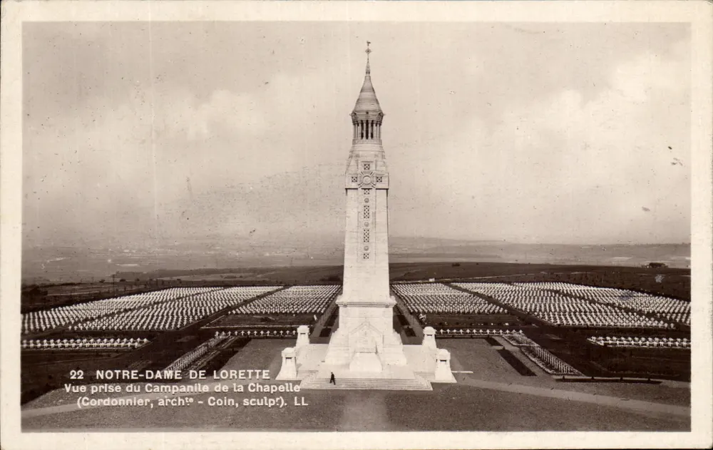 Notre-Dame de Lorette — Blick vom Campanile der Kapelle — Cordonnier, Architekt — Coin, Bildhauer - Vorderseite