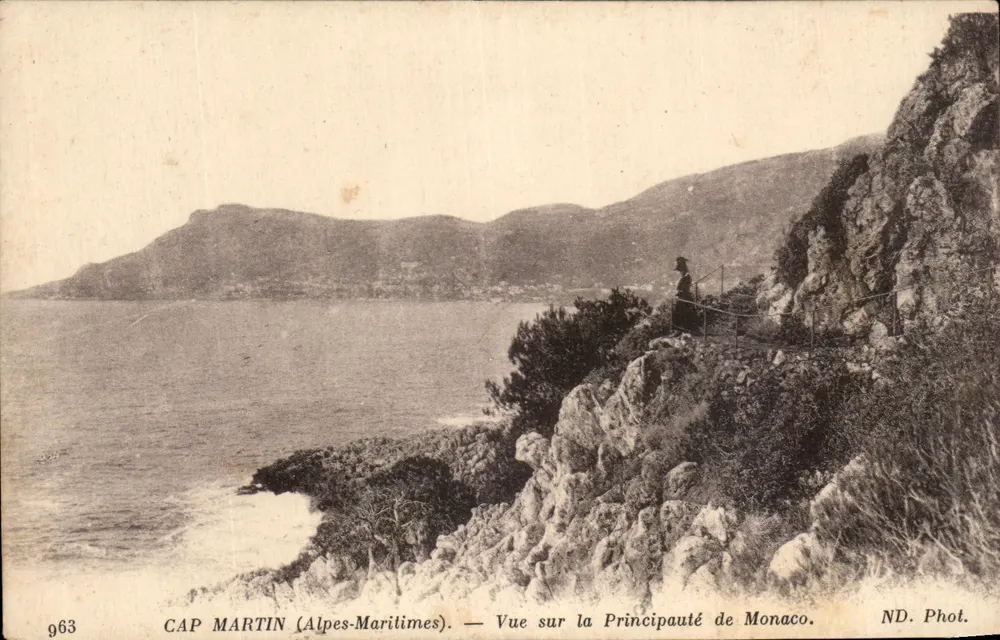 CAP MARTIN (Alpes-Maritimes) — Vista sobre a Principauté de Monaco — ND. Phot. - Frente