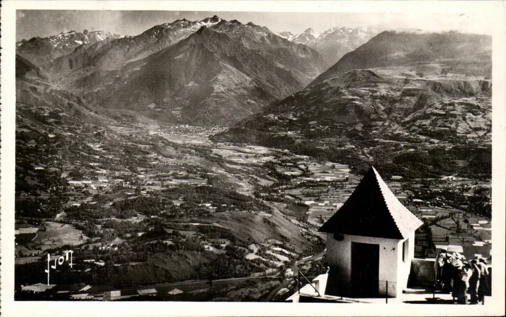 Umgebung von Lourdes (Höhenpyrenäen) — Ansicht der Pyrenäen und der Täler von Gavarnie und Cauterets — Éditions d'Art Marrel, Paris - Vorderseite