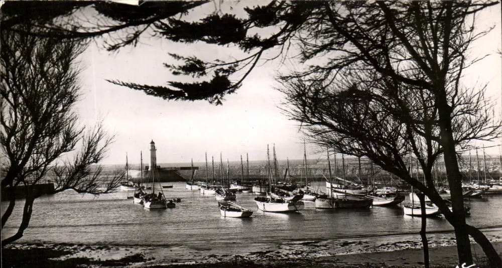 Ilha de Oléron — A Cotinière — O Porto — Edição ARJAC-ART - Frente
