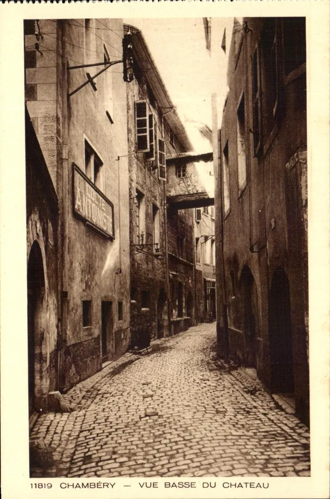 Chambéry — Vista baixa do castelo — Coleção Les Deux Savoies, n° 11819 - Frente