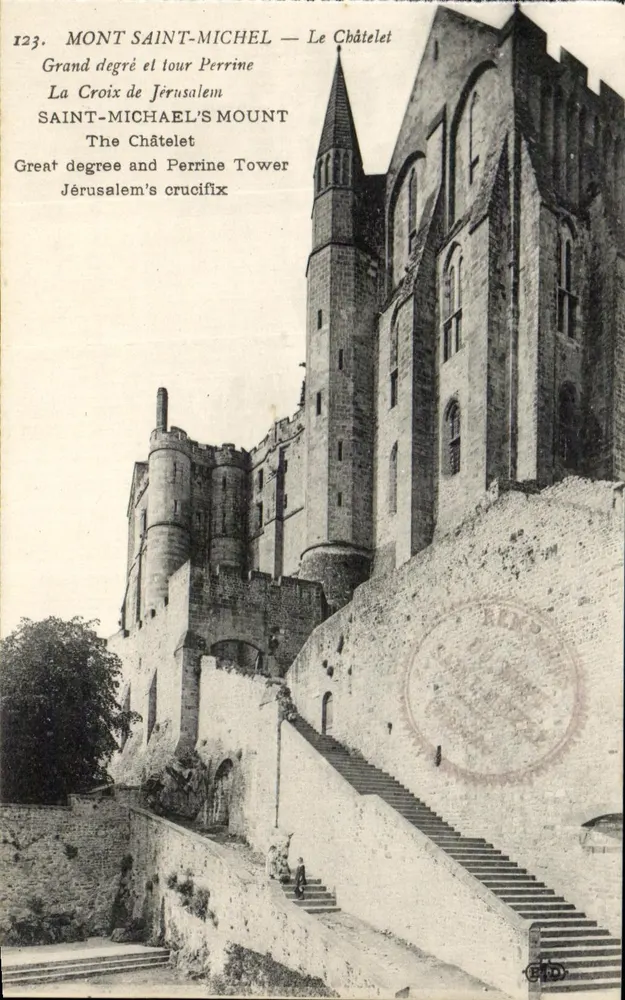 Mont Saint-Michel — Das Châtelet — Grand degree und Perrine-Turm - Vorderseite