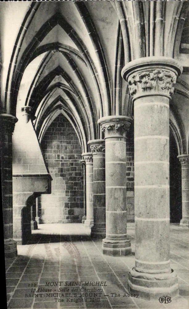 Mont Saint-Michel — Die Abtei - Die Ritterhalle - Vorderseite
