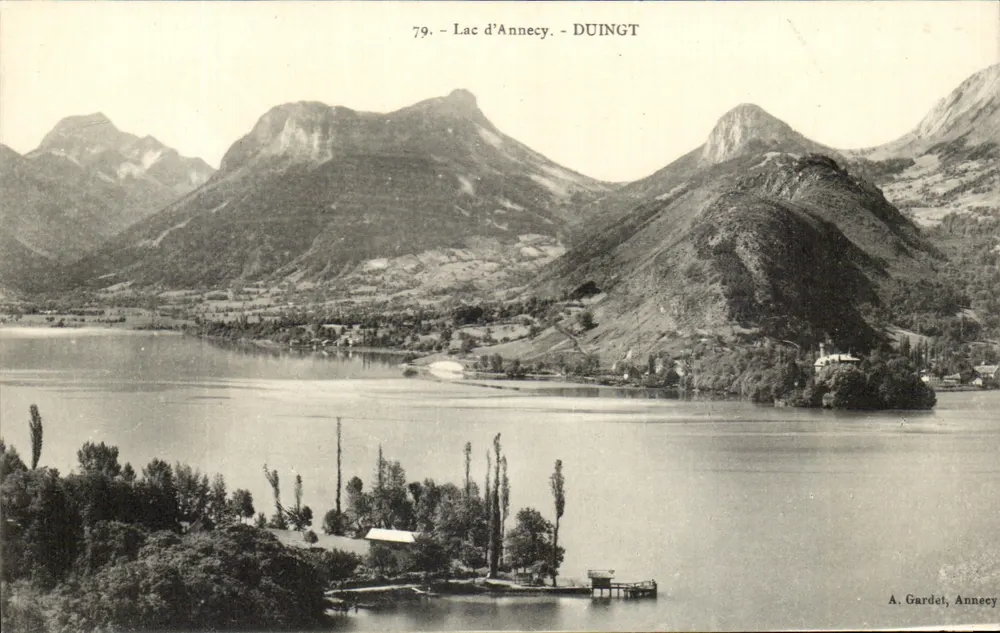 Lago de Annecy — vista panorâmica com montanhas — A. Gardet, Annecy - Frente