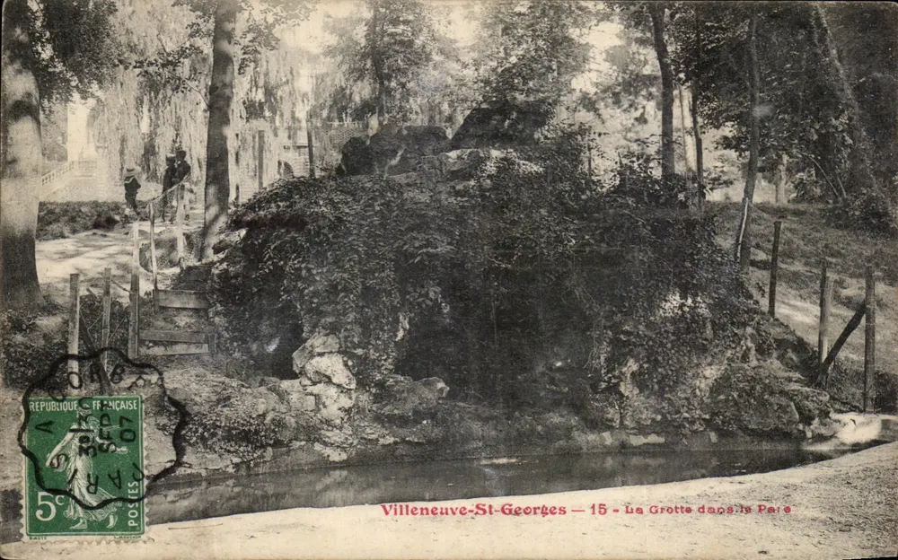 Villeneuve-St-Georges — Die Höhle in Frieden — Verlag Villeneuve-St-Georges, Nr. 15 - Vorderseite