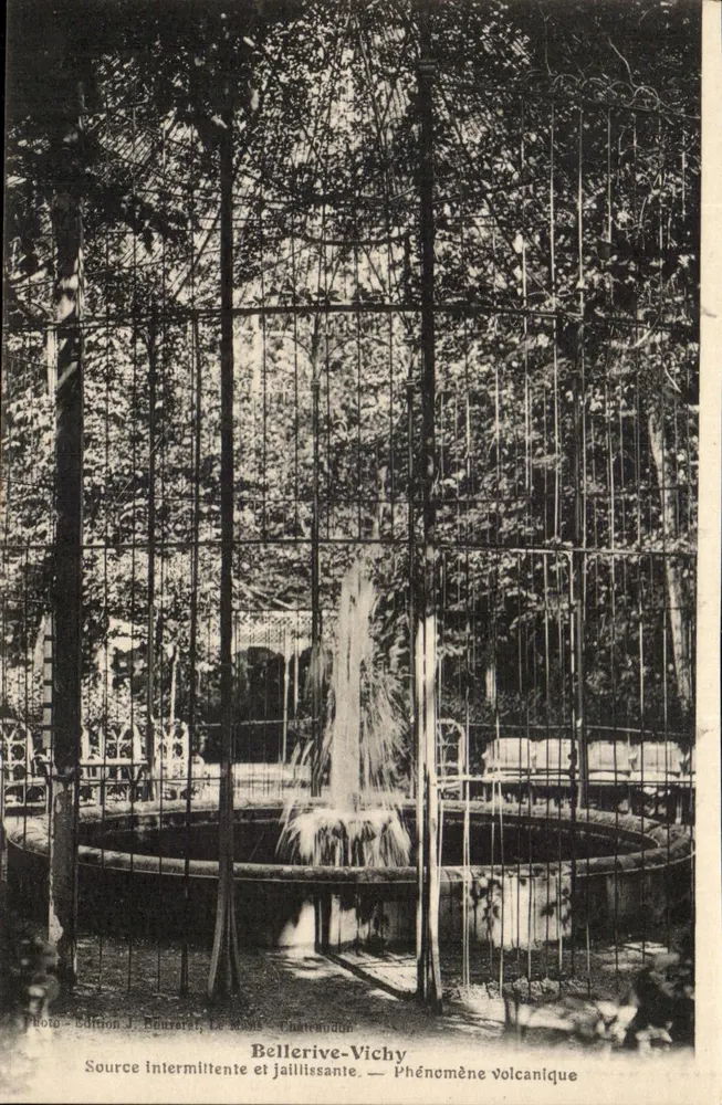 Bellerive-Vichy — Unterbrechende und sprühende Quelle — Vulkanisches Phänomen — Edition J. Bourrard, Le Mans - Vorderseite
