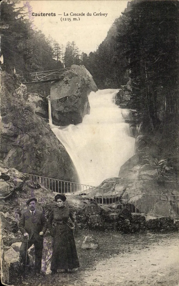 Cauterets — A Cascata do Cerisey (1235 m.) — editor não visível - Frente