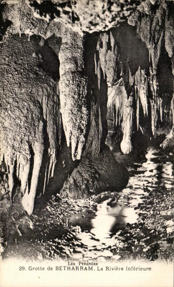 Gruta de BETHARRAM — A Rio Inferior — Os Pirineus, n°29 - Frente