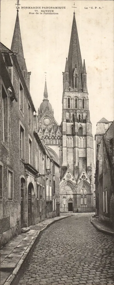 Bayeux — Rue de la Jurisdiction — A C.P.A. — A Normandie Panoramique 77 - Frente