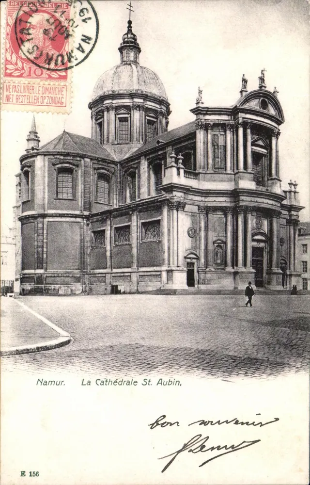 Namur — A Catedral de São Aubin — E 156 - Frente