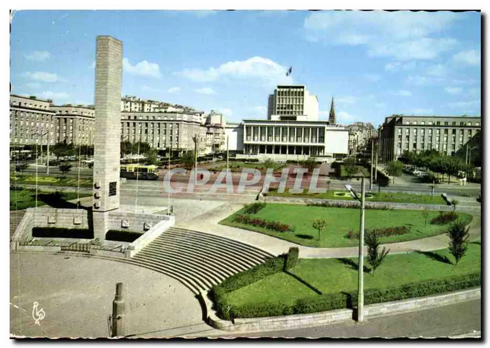 Brest - Monument aux Morts und Rathaus — Les Tirages Modernes, n° 286-22 - Vorderseite