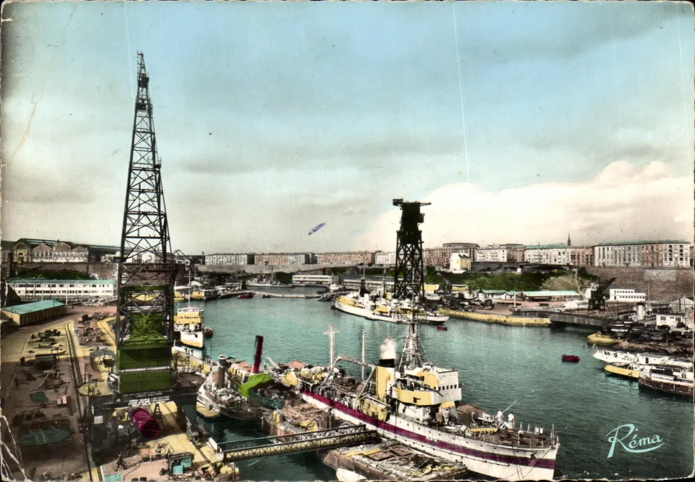 Hafen von Brest — Werft und Boulevard Jean Moutiers — Verlag Réma - Vorderseite