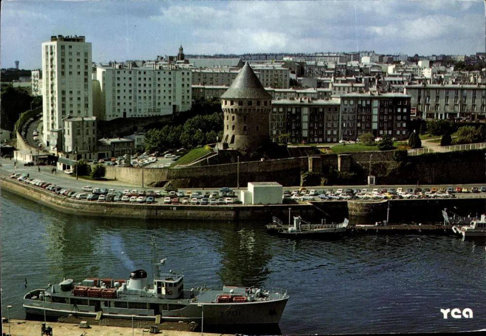 Großer Kriegshafen — La Tour Tanguy — Edition YCA - Vorderseite