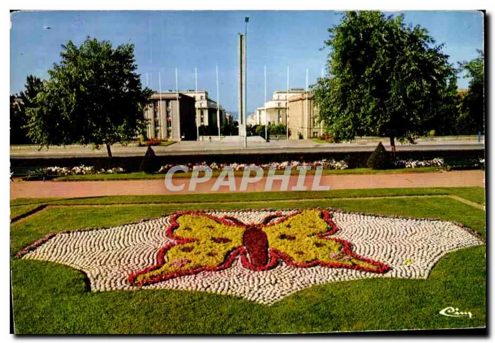 Brest (Nord-Finistère) — Praça da Liberdade — decoração floral em forma de borboleta — editor Combier Imprimeur Macon - Frente