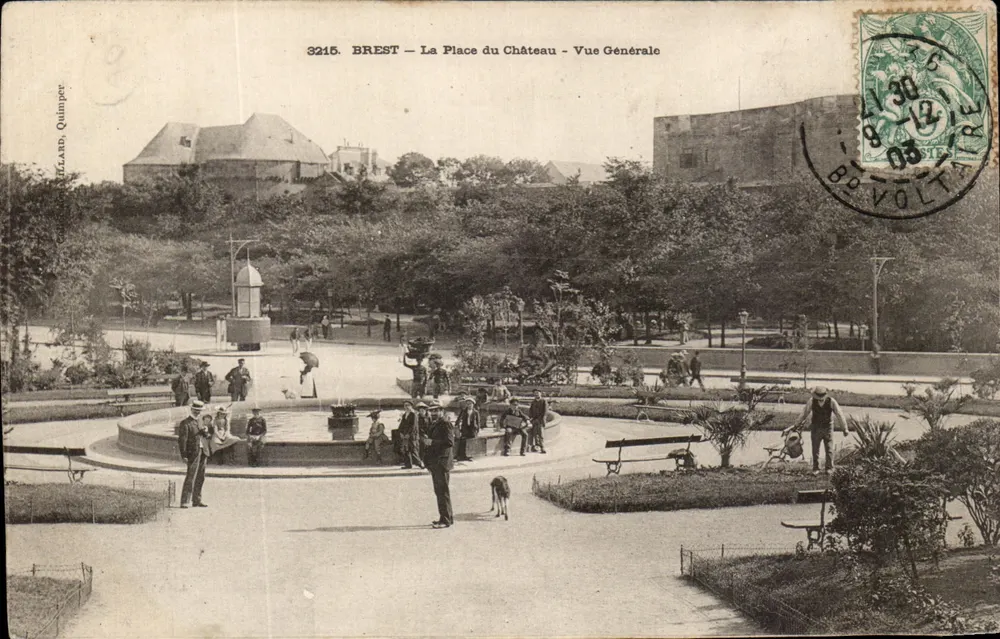 Brest — A Praça do Castelo — Vista Geral — Quimper, n°3215 - Frente